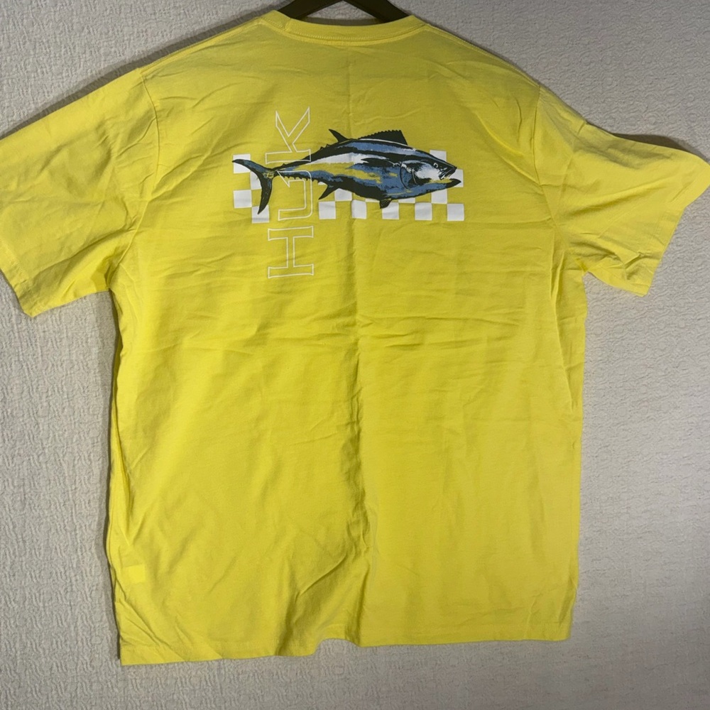 Huk Yellow Short Sleeve Tee with Blue Tuna Graphic Sz  XL